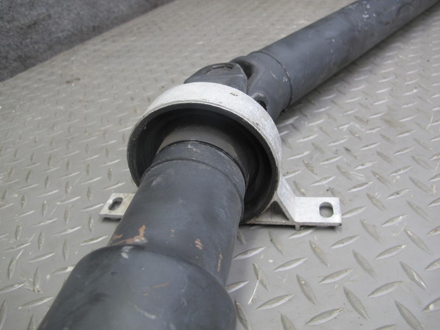 2001-2006 BMW E46 M3 M/T Rear Drive Shaft Driveshaft 2229240
