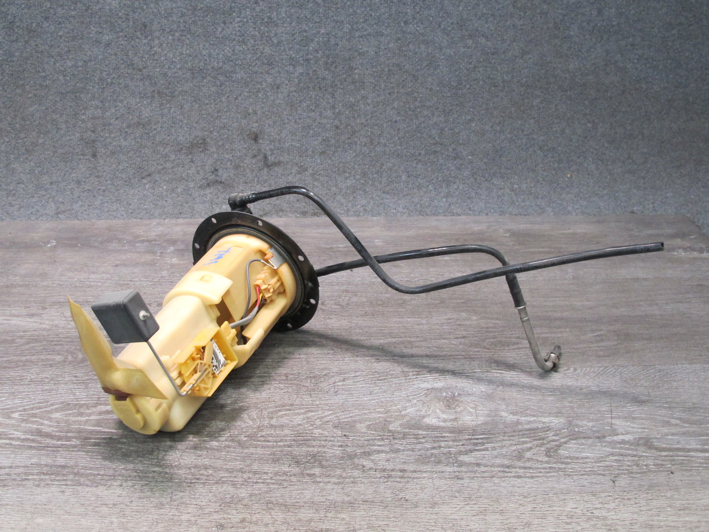 00-05 Toyota MR2 Spyder ZZW30L 1ZZFE Fuel Pump Level Sensor Assembly 50K OEM