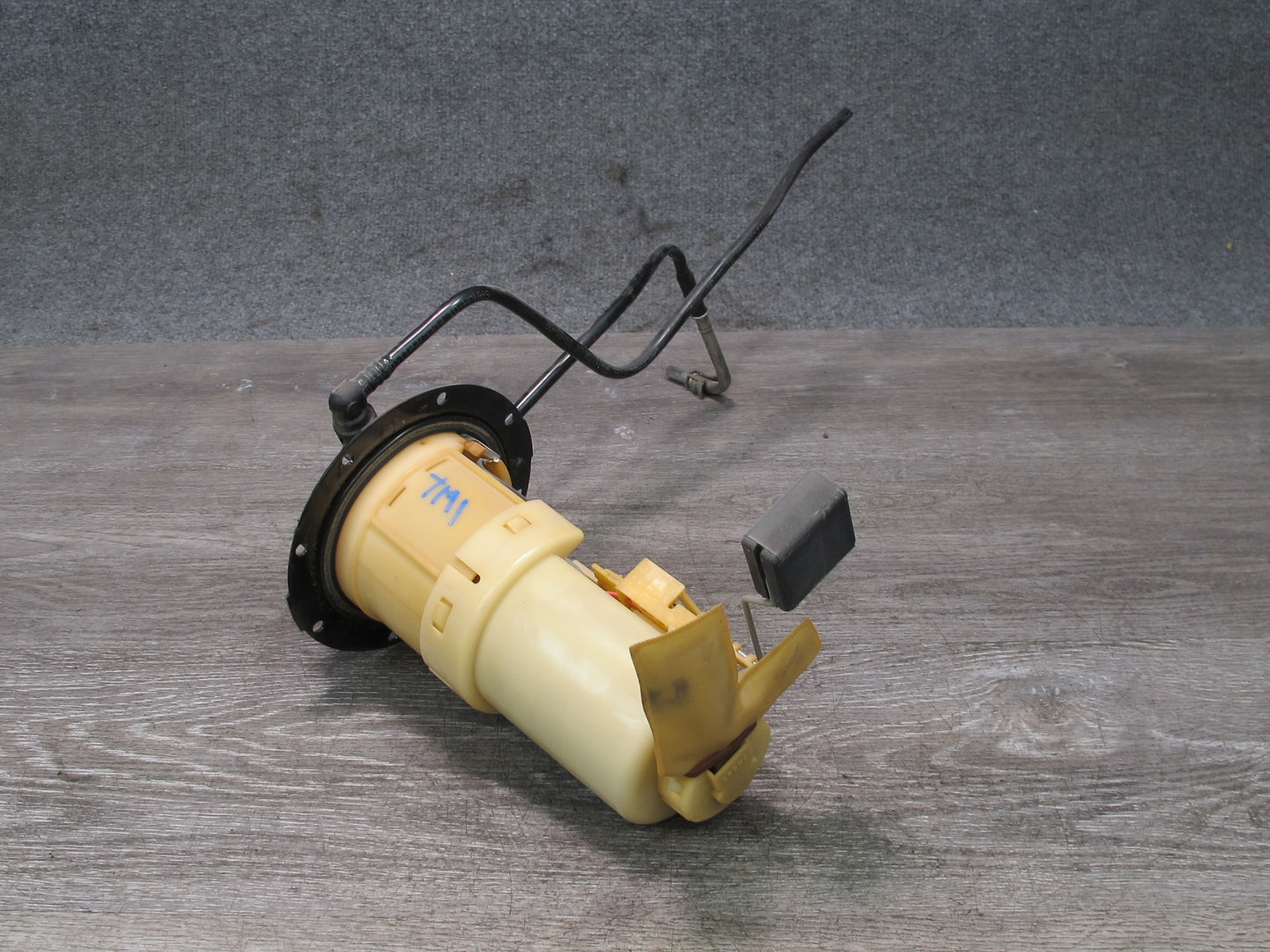 00-05 Toyota MR2 Spyder ZZW30L 1ZZFE Fuel Pump Level Sensor Assembly 50K OEM