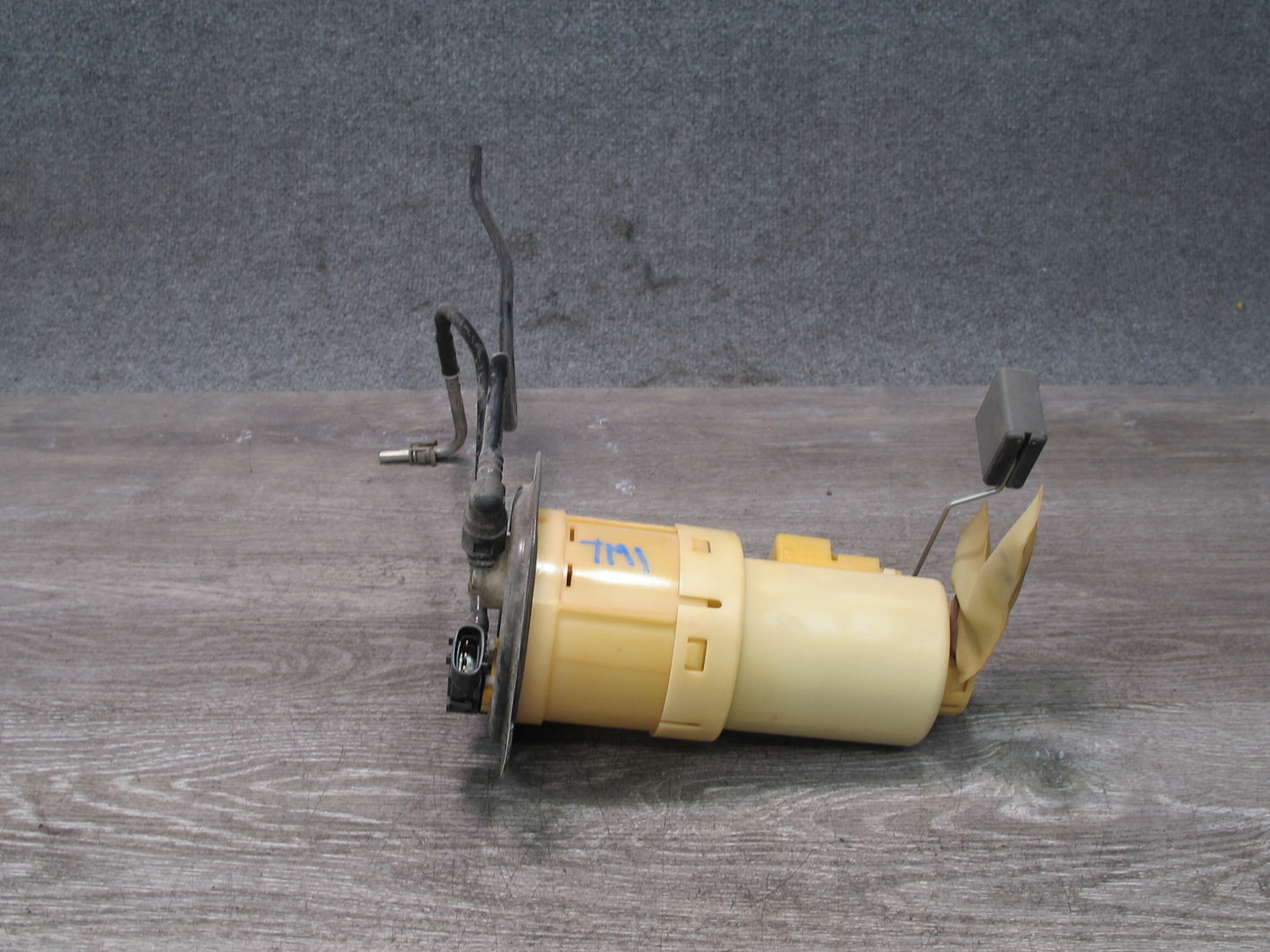 00-05 Toyota MR2 Spyder ZZW30L 1ZZFE Fuel Pump Level Sensor Assembly 50K OEM