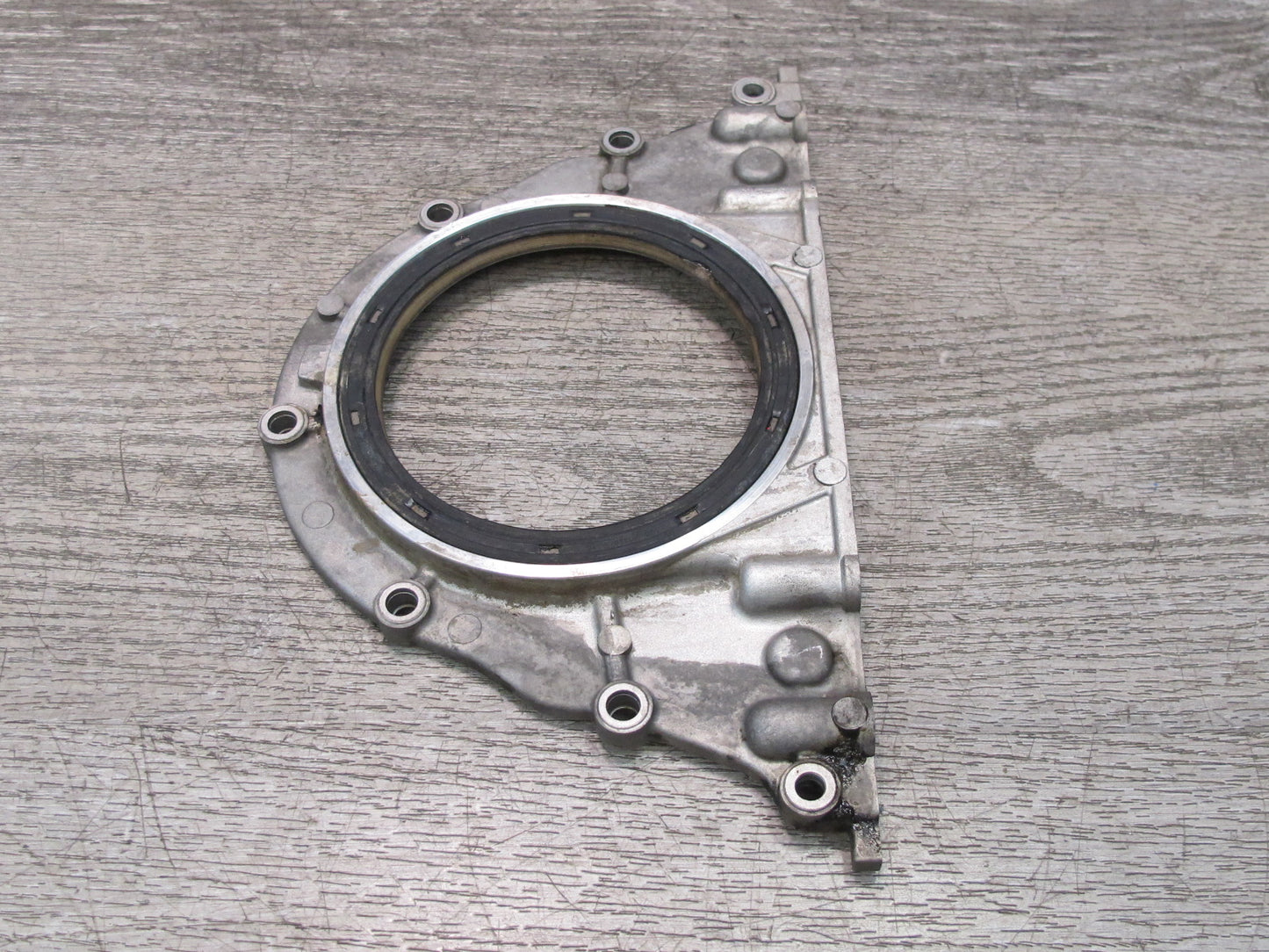 2010-2014 BMW E71 X6M S63 Engine Rear Crankshaft Cover Seal 7555216