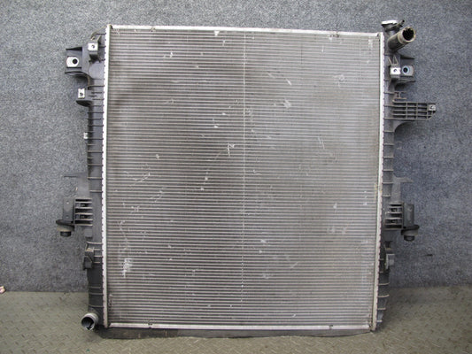2011-2020 Infiniti QX56 QX80 5.6L V8 Engine Motor Cooling Radiator