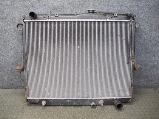 1998-2002 Lexus J100 LX470 4.7L Engine Motor Cooling Radiator
