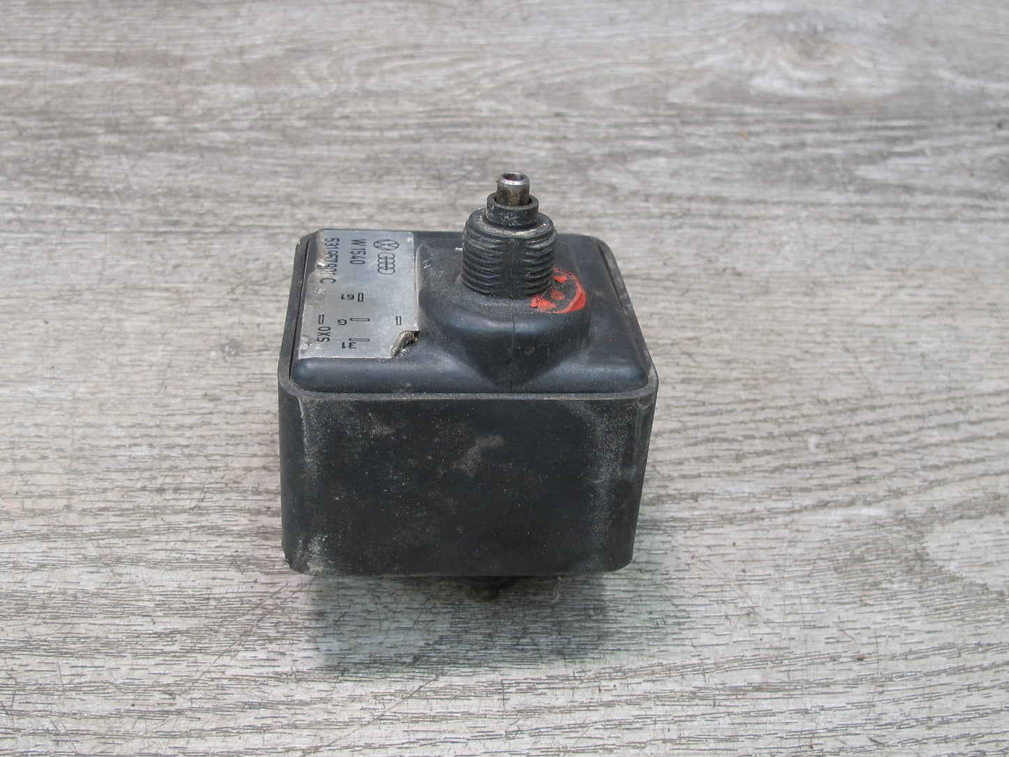 86-88 Volkswagen Scirocco MK2 VDO EGR Counter Exhaust Emissions 531957901C OEM
