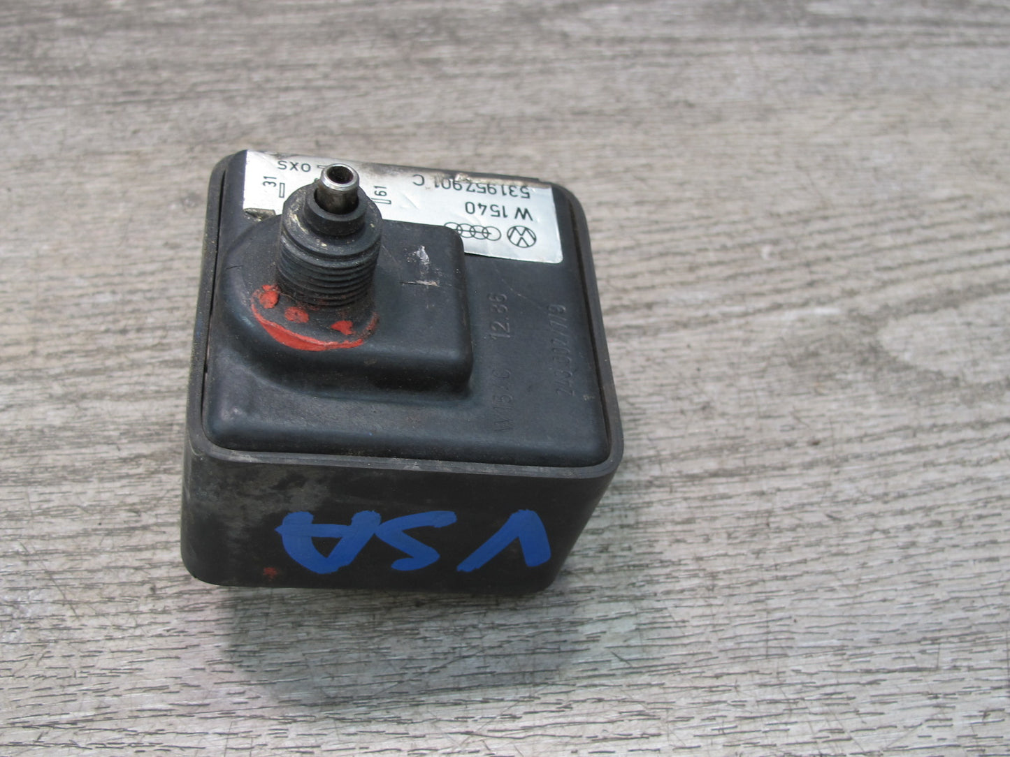 86-88 Volkswagen Scirocco MK2 VDO EGR Counter Exhaust Emissions 531957901C OEM