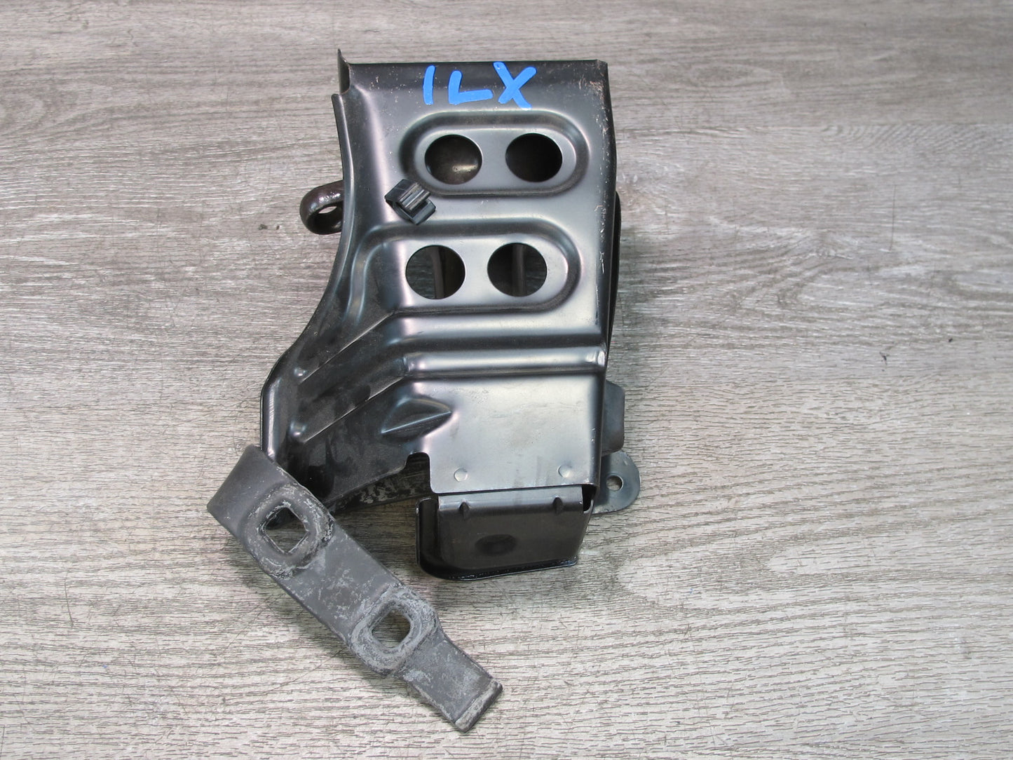 1999-2007 Lexus J100 LX470 Emergency Spare Wheel Tire Jack W/ Bracket & Tool KIT