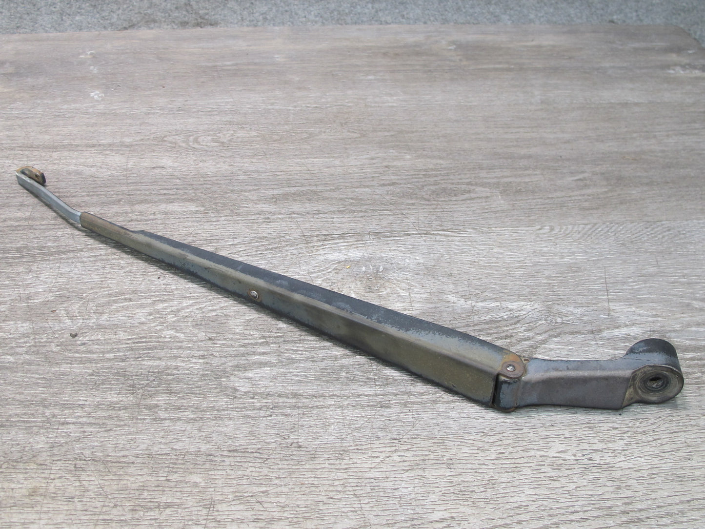 1999-2007 Lexus UZJ100L LX470 Front Left & Right Side Windshield Wiper Arm Set