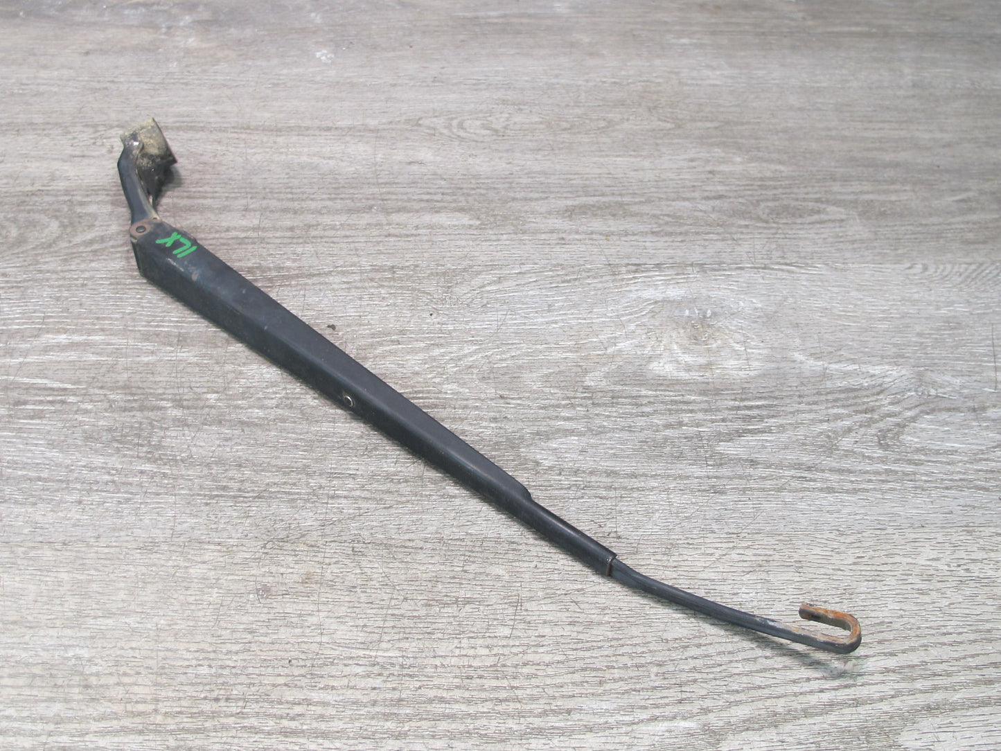 1999-2007 Lexus UZJ100L LX470 Front Left & Right Side Windshield Wiper Arm Set