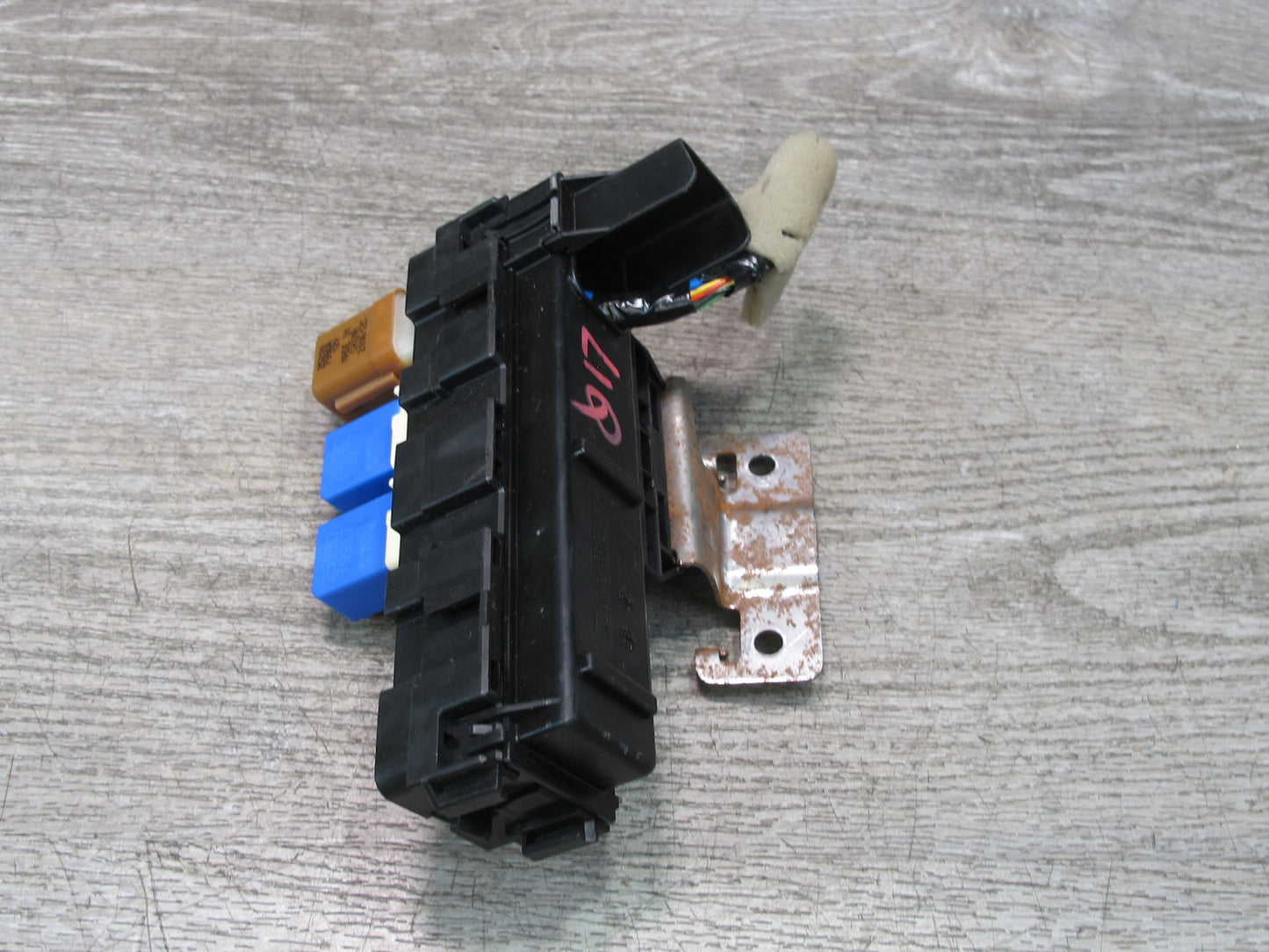 2014-2017 Infiniti QX60 2.5L Hybrid Fuse Relay Box Module 24382-EG002