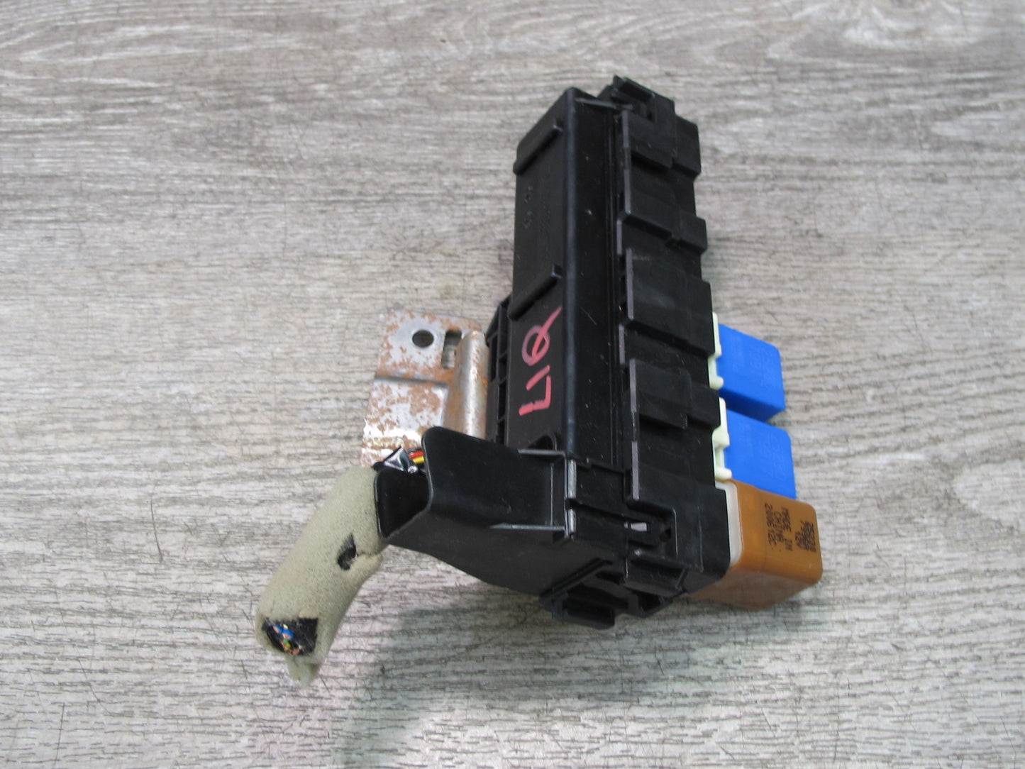 2014-2017 Infiniti QX60 2.5L Hybrid Fuse Relay Box Module 24382-EG002