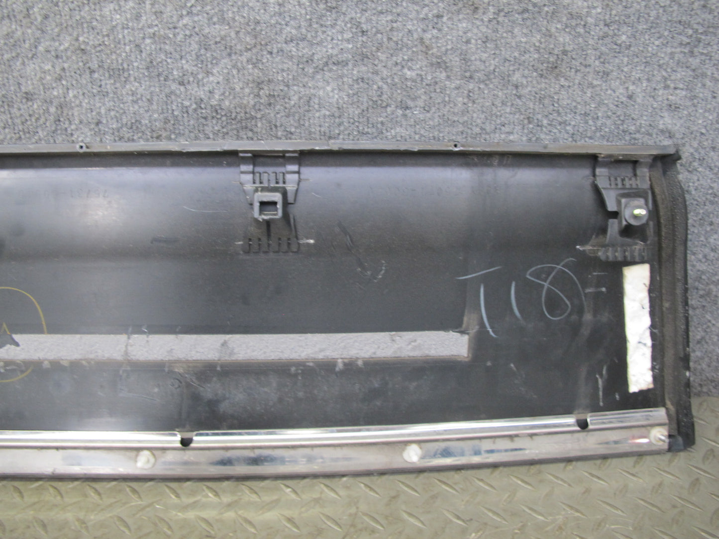 04-06 Lexus UCF30L LS430 Left Fender Door Exterior Trim Molding Panel Set OEM