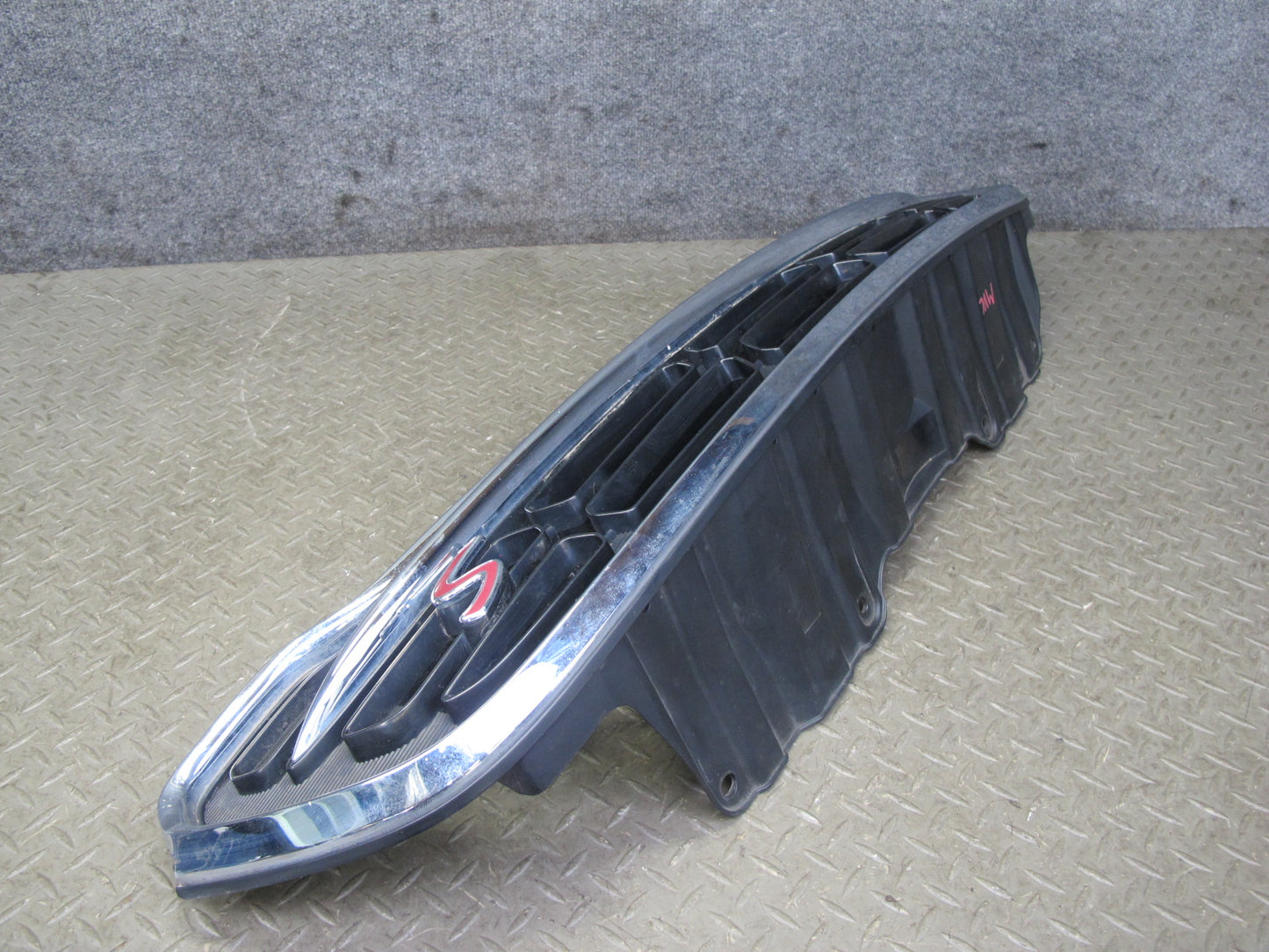 14-15 Mini Cooper S R60 Countryman Front Bumper Upper Grille Insert 9812759 OEM