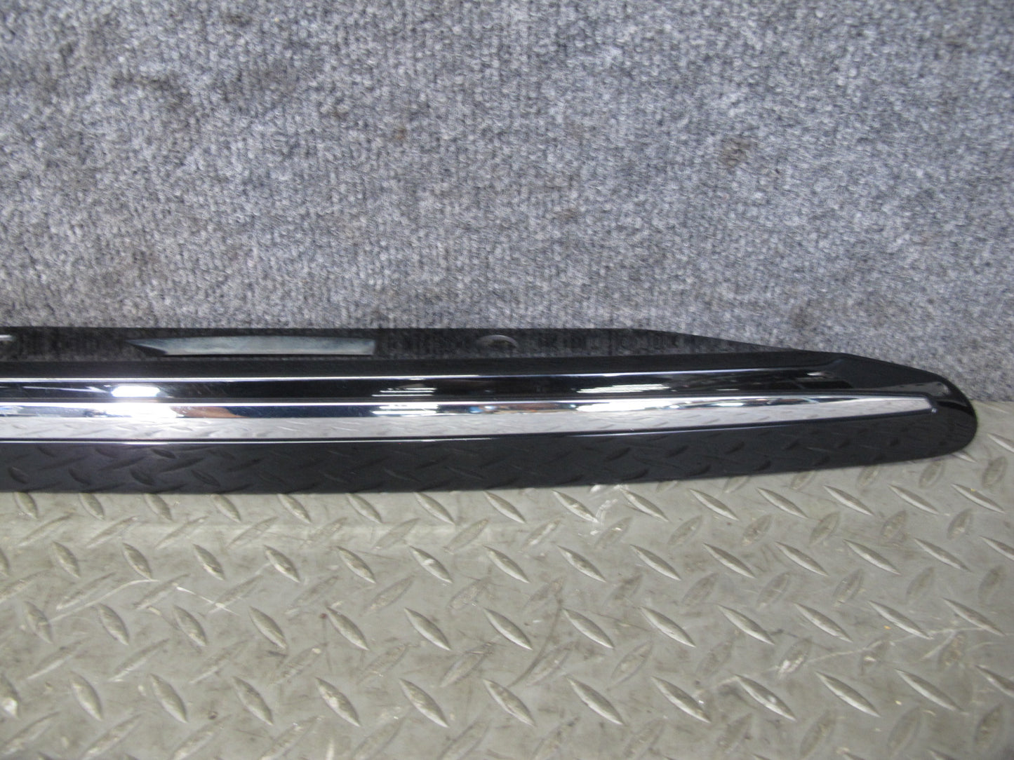 04-06 Lexus UCF30L LS430 Rear Trunk License Light Trim Molding Cover Panel OEM