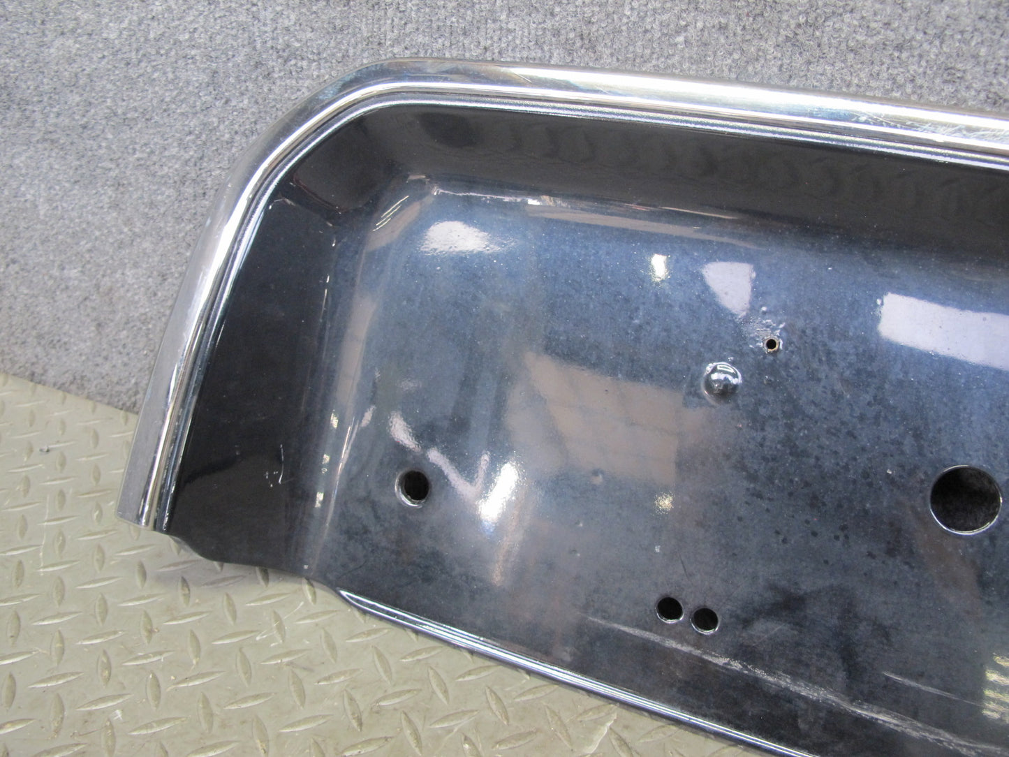 1998-2002 Lexus J100 LX470 Rear Trunk Tail Gate License Plate Housing Black