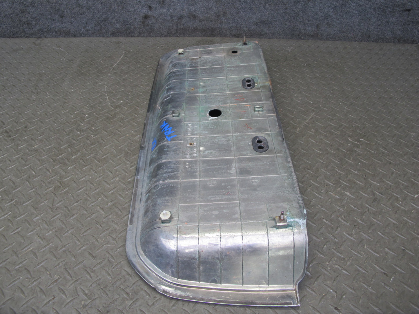 1998-2002 Lexus J100 LX470 Rear Trunk Tail Gate License Plate Housing Black