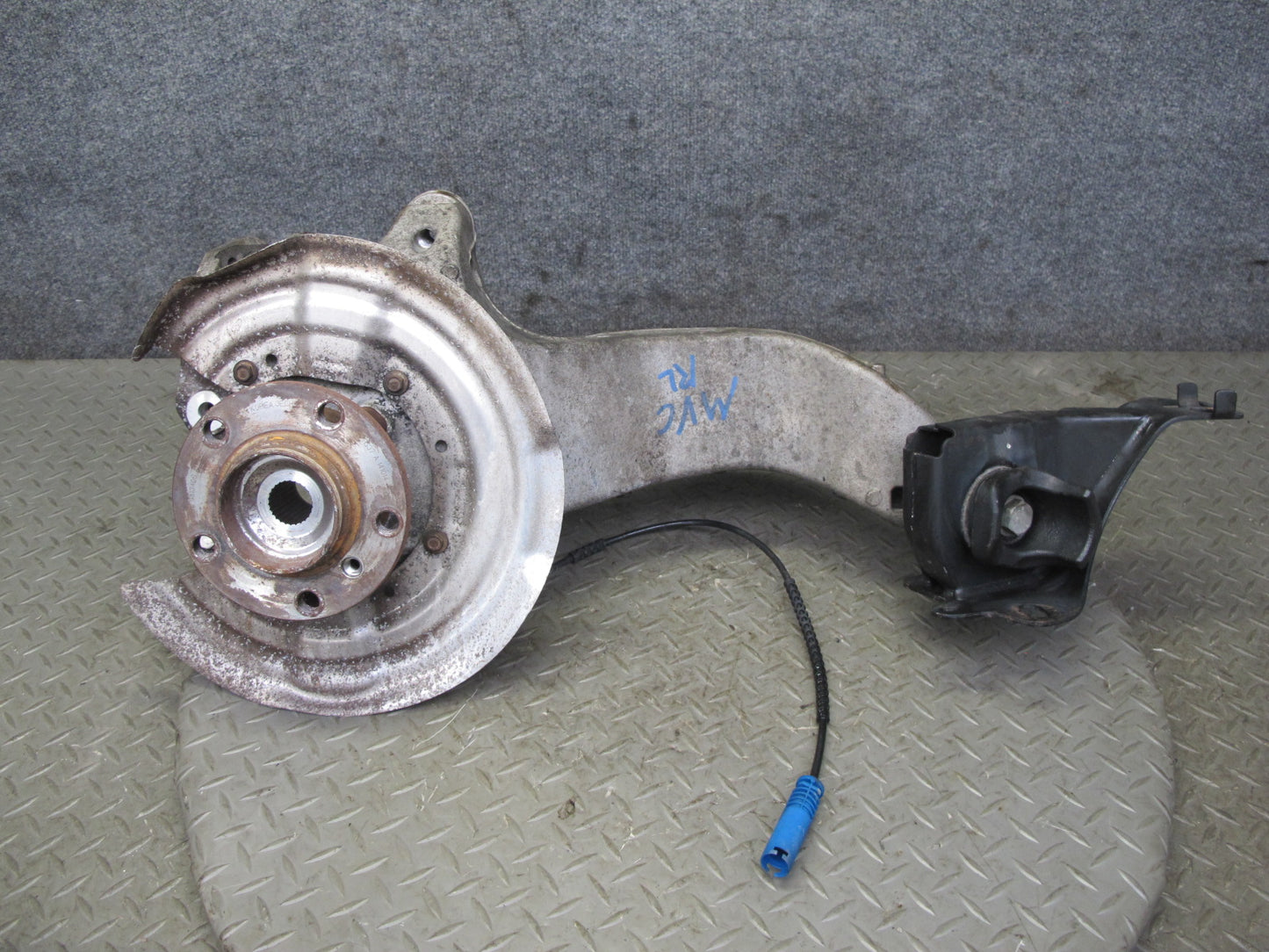 11-15 Mini Cooper R60 R61 AWD Rear Left Knuckle Wheel Hub Trailing Arm OEM