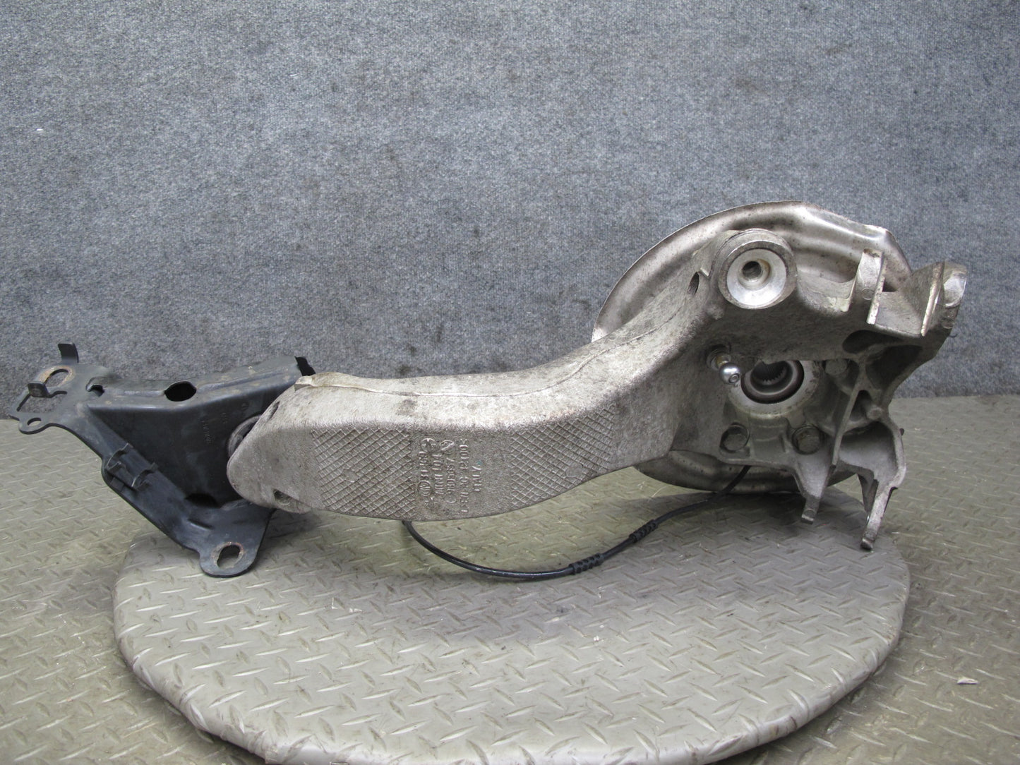 11-15 Mini Cooper R60 R61 AWD Rear Left Knuckle Wheel Hub Trailing Arm OEM