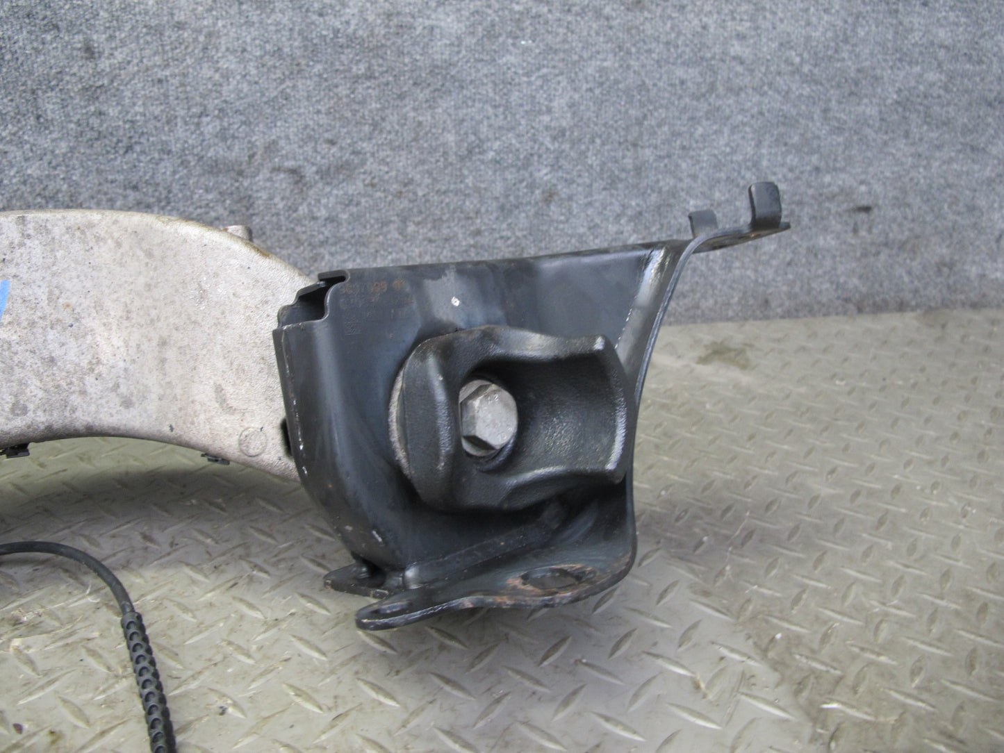 11-15 Mini Cooper R60 R61 AWD Rear Left Knuckle Wheel Hub Trailing Arm OEM