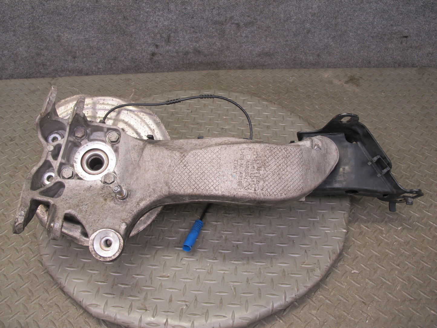 11-15 Mini Cooper R60 R61 AWD Rear Left Knuckle Wheel Hub Trailing Arm OEM