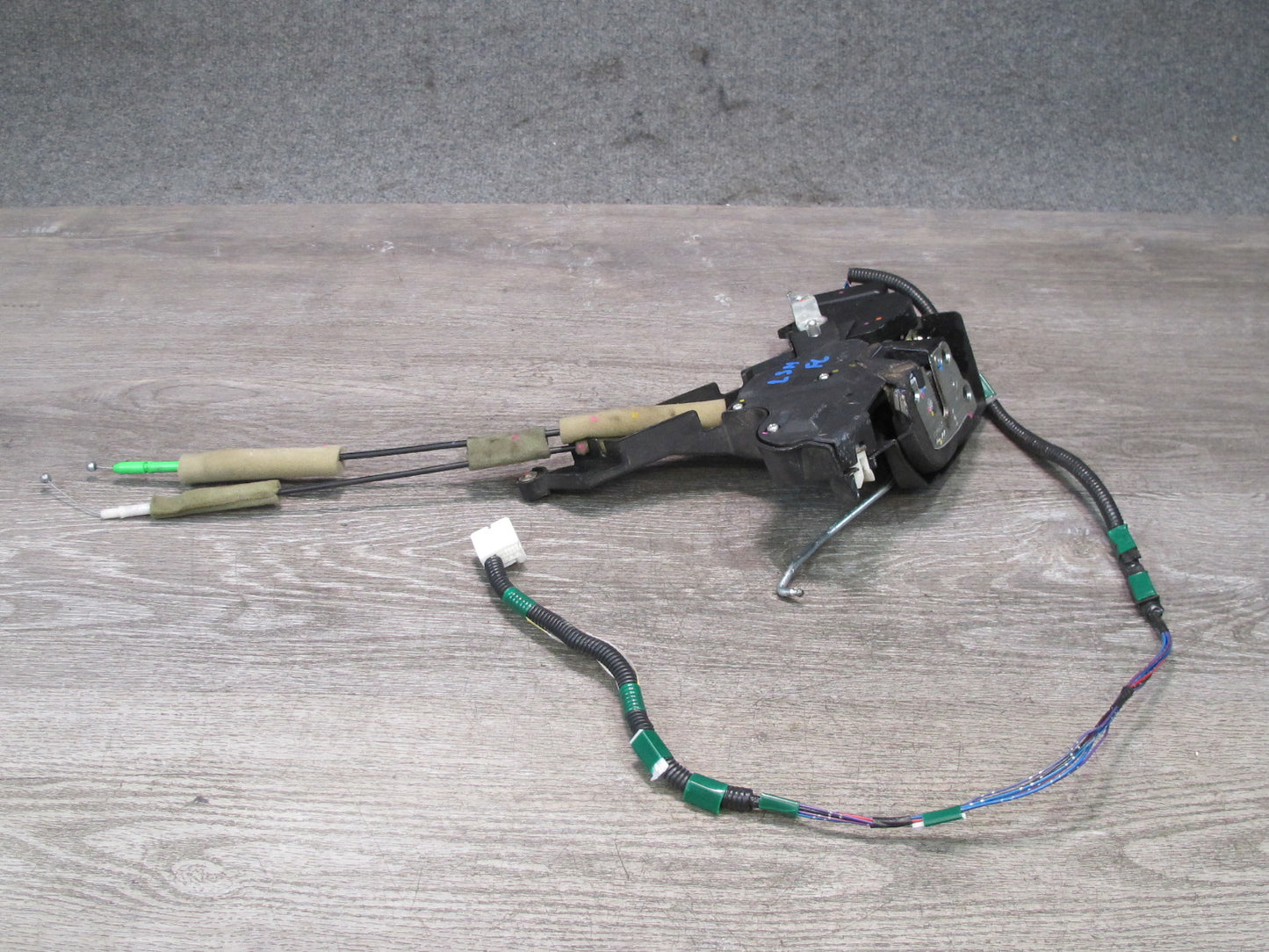 02-06 Lexus UCF30L LS430 Front Left Door Lock Latch Actuator NO Soft Close OEM