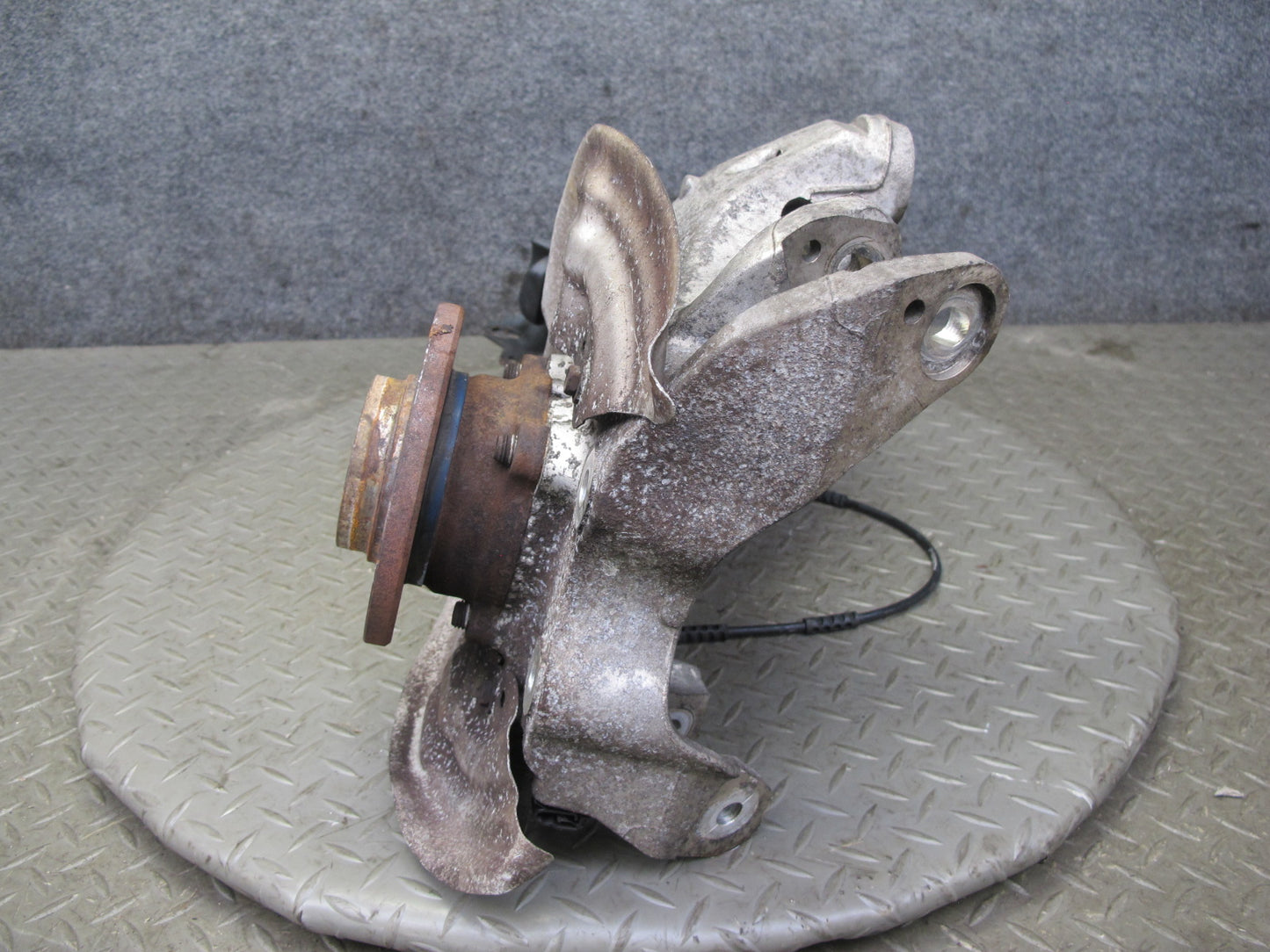 11-15 Mini Cooper R60 R61 AWD Rear Right Knuckle Wheel Hub Trailing Arm OEM