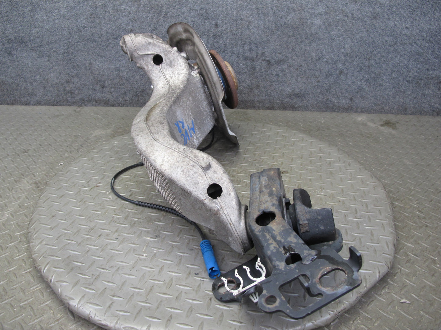 11-15 Mini Cooper R60 R61 AWD Rear Right Knuckle Wheel Hub Trailing Arm OEM