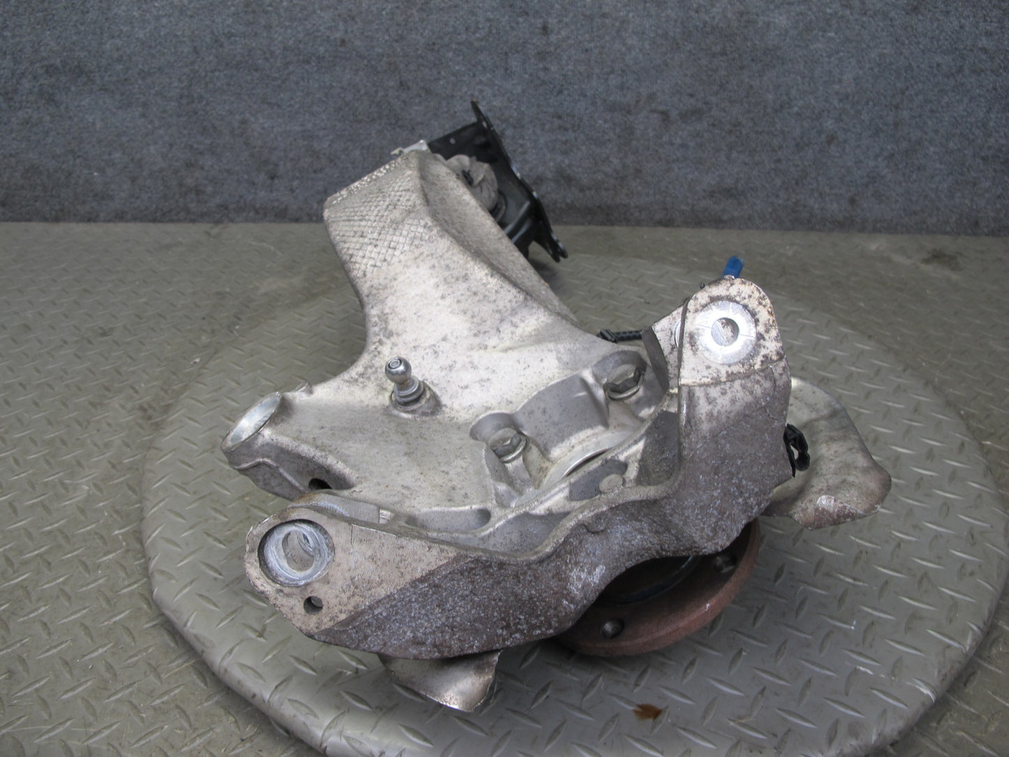 11-15 Mini Cooper R60 R61 AWD Rear Right Knuckle Wheel Hub Trailing Arm OEM