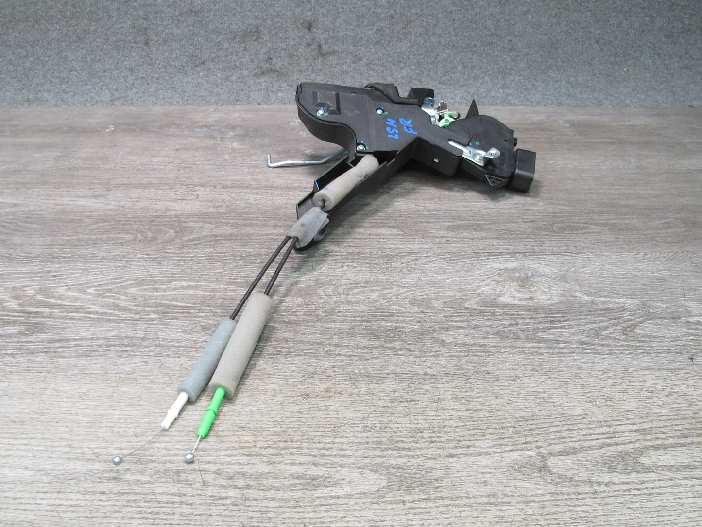 02-06 Lexus UCF30L LS430 Front Right Door Lock Latch Actuator NO Soft Close OEM