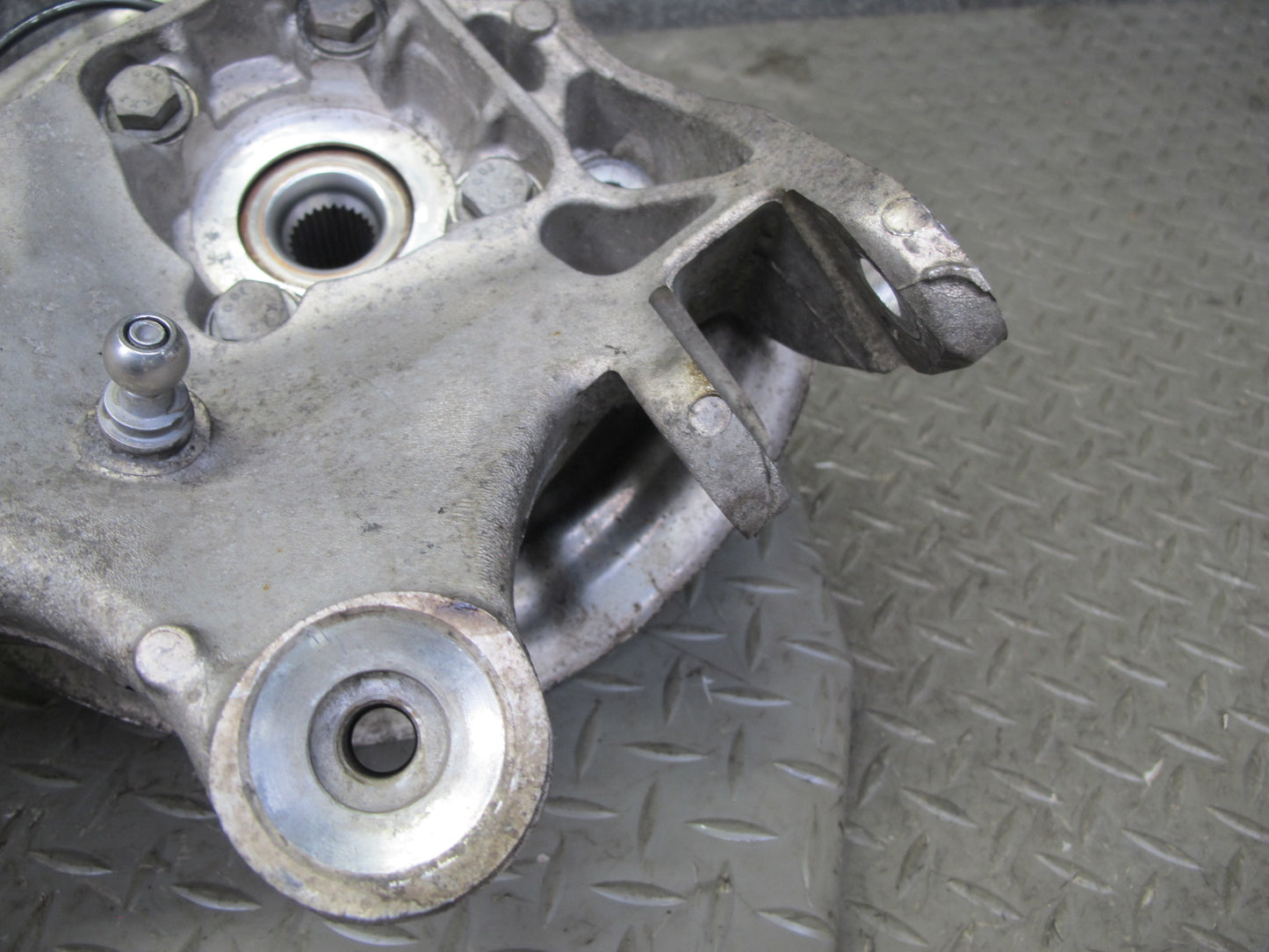 11-15 Mini Cooper R60 R61 AWD Rear Right Knuckle Wheel Hub Trailing Arm OEM