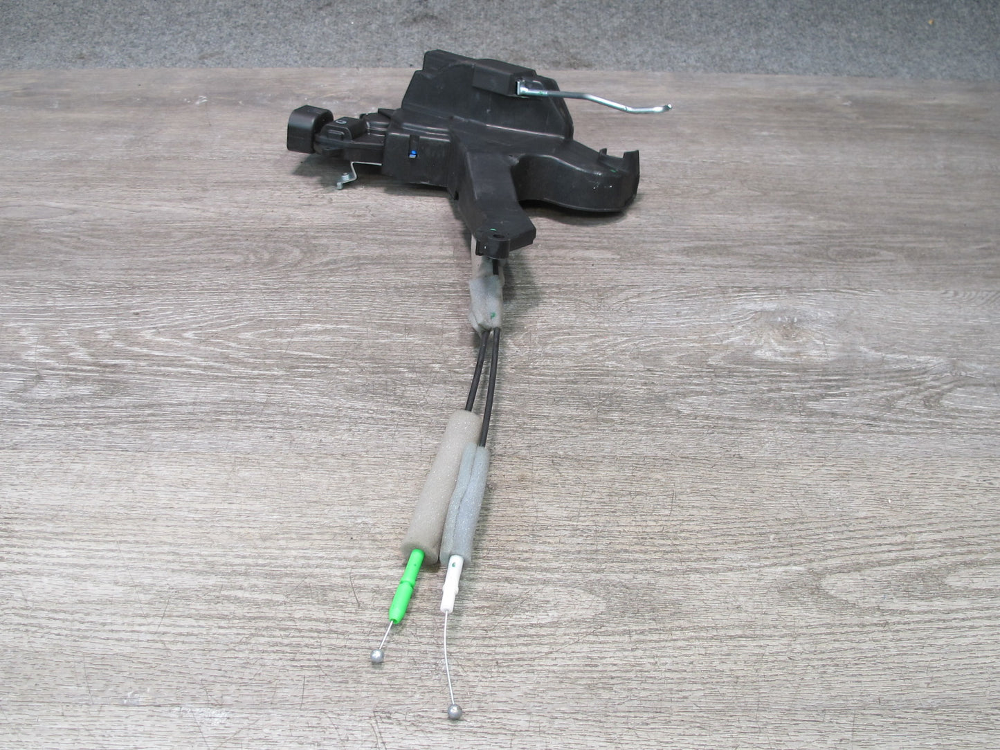 02-06 Lexus UCF30L LS430 Front Right Door Lock Latch Actuator NO Soft Close OEM