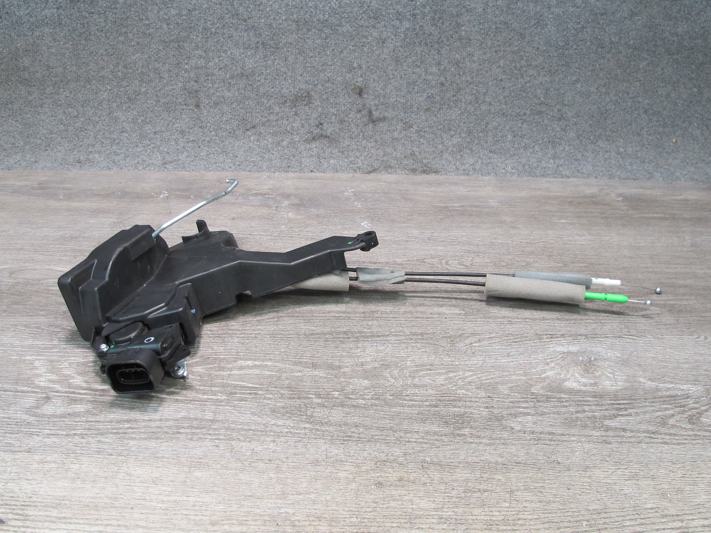 02-06 Lexus UCF30L LS430 Front Right Door Lock Latch Actuator NO Soft Close OEM