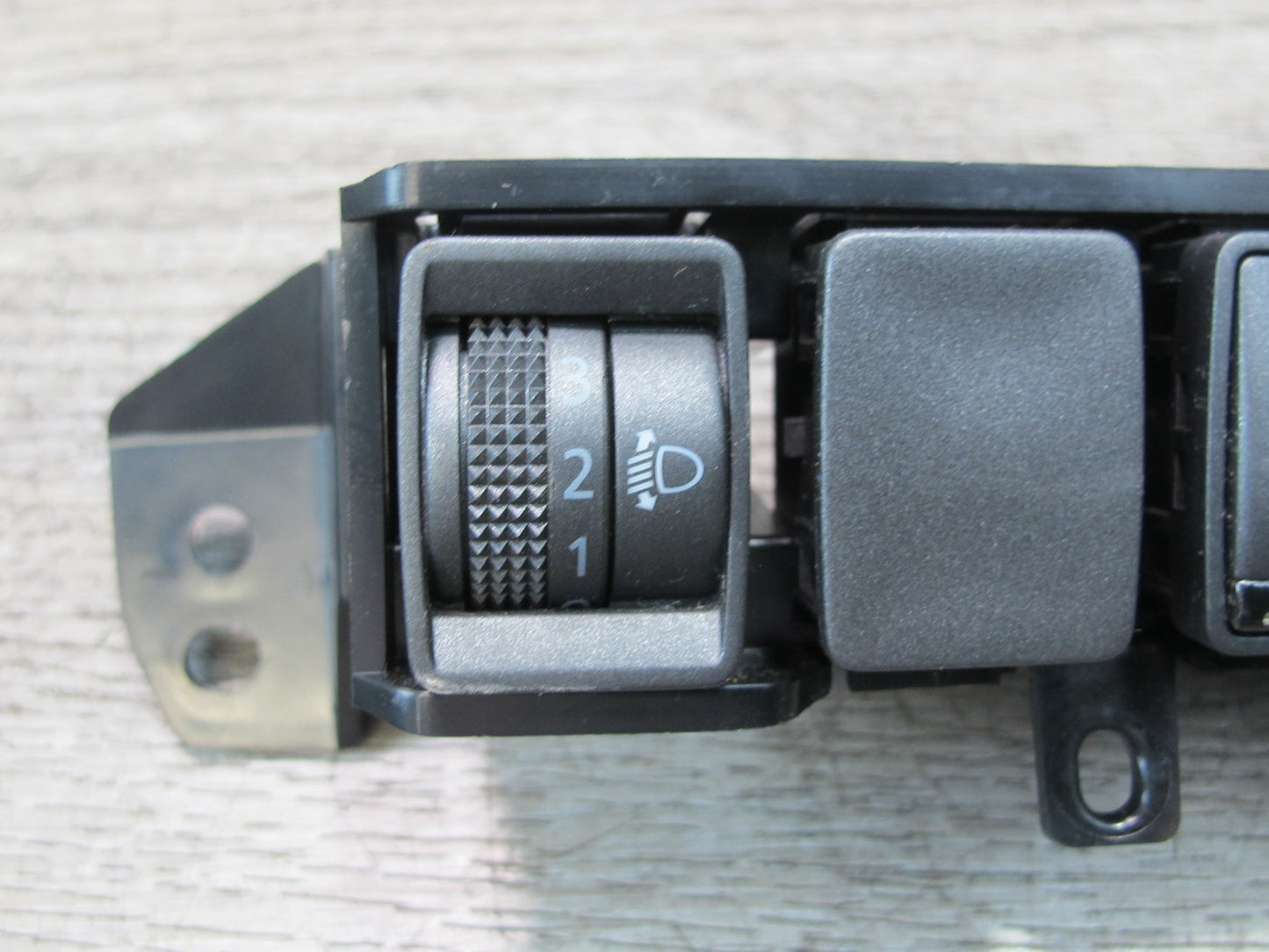 13-20 Infiniti QX60 Heated Steering Headlight Adjust Switch