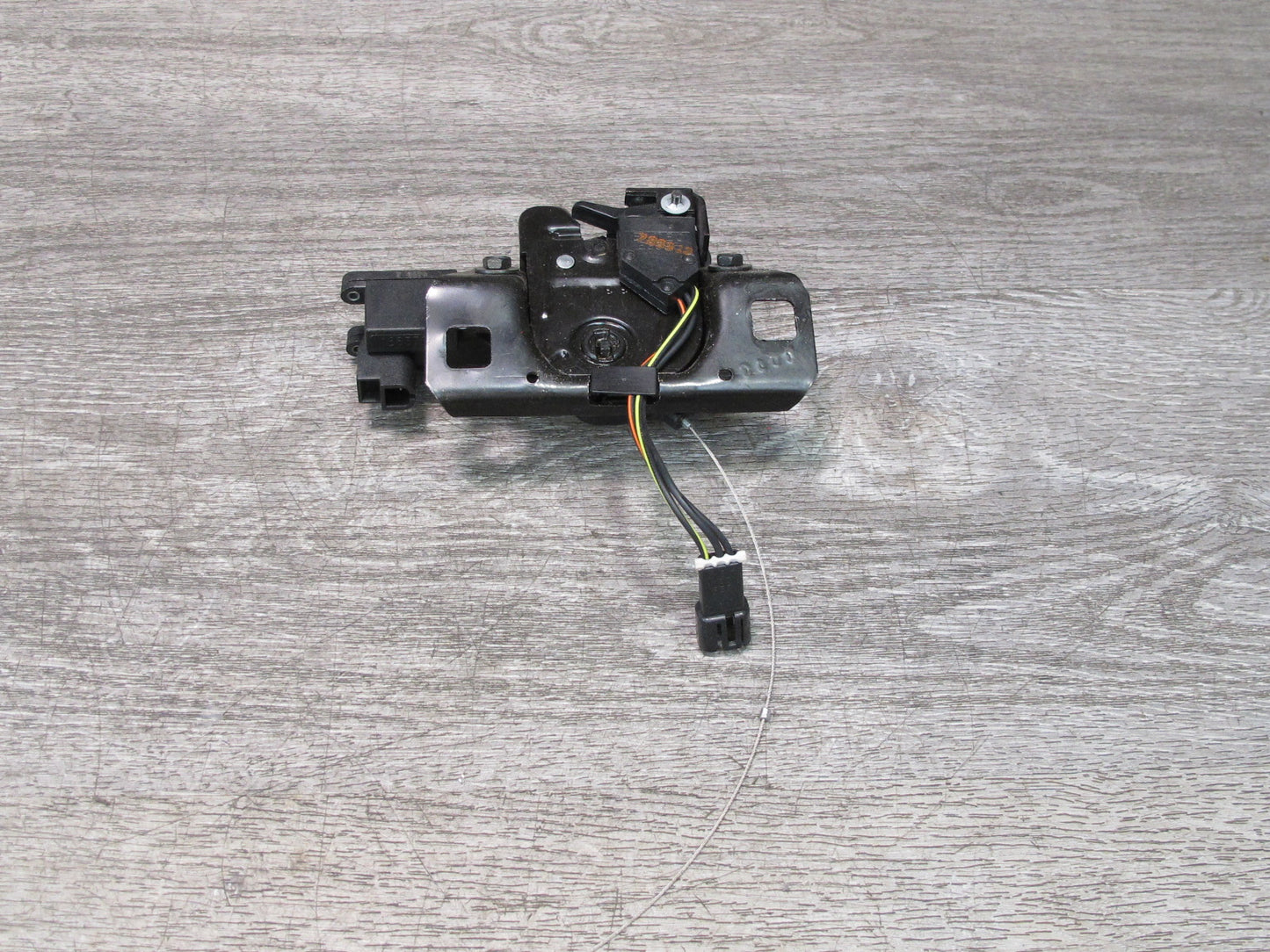 97-04 Chevrolet Corvette C5 Coupe Set of 2 Rear Trunk Hatch Lock Latch OEM