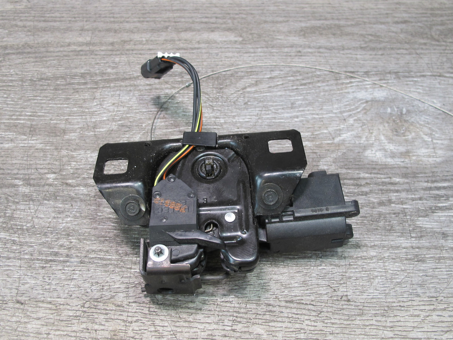 97-04 Chevrolet Corvette C5 Coupe Set of 2 Rear Trunk Hatch Lock Latch OEM