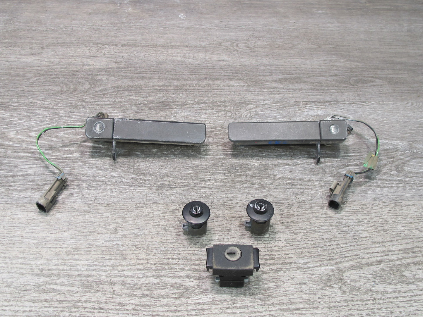 90-91 Chevrolet Corvette C4 Exterior Door Handle Glove & Rear Storage Lock Set