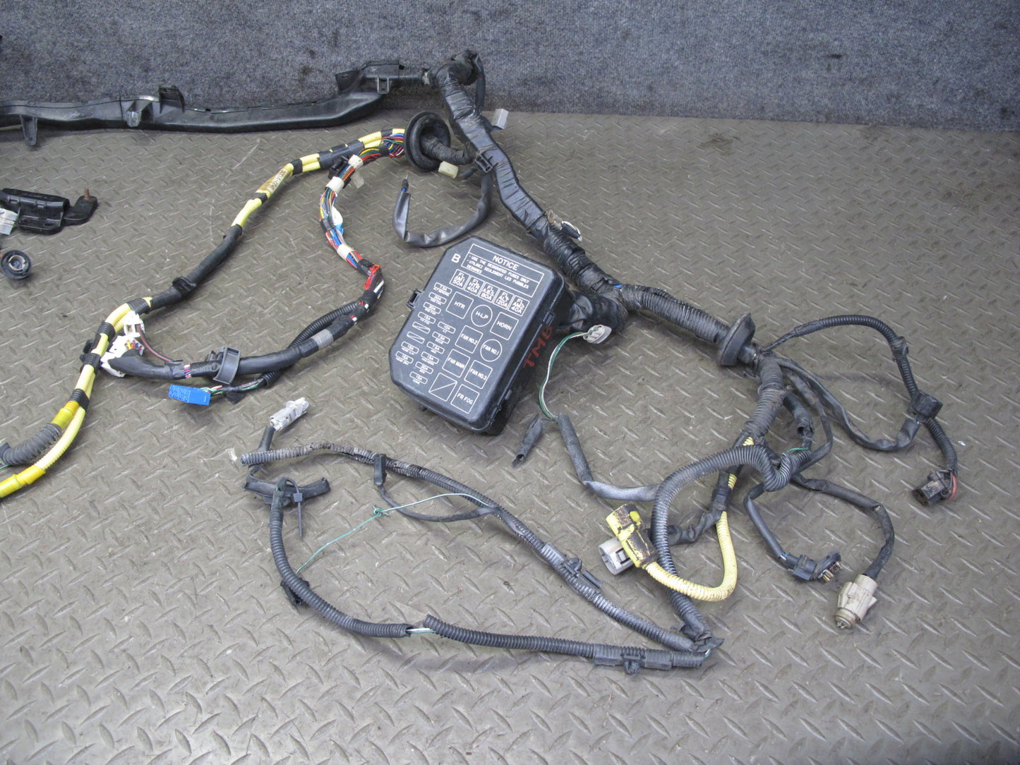91-93 Toyota SW21L MR2 2.2L 5SFE Front Trunk Wire Wiring Harness Fuse Box OEM