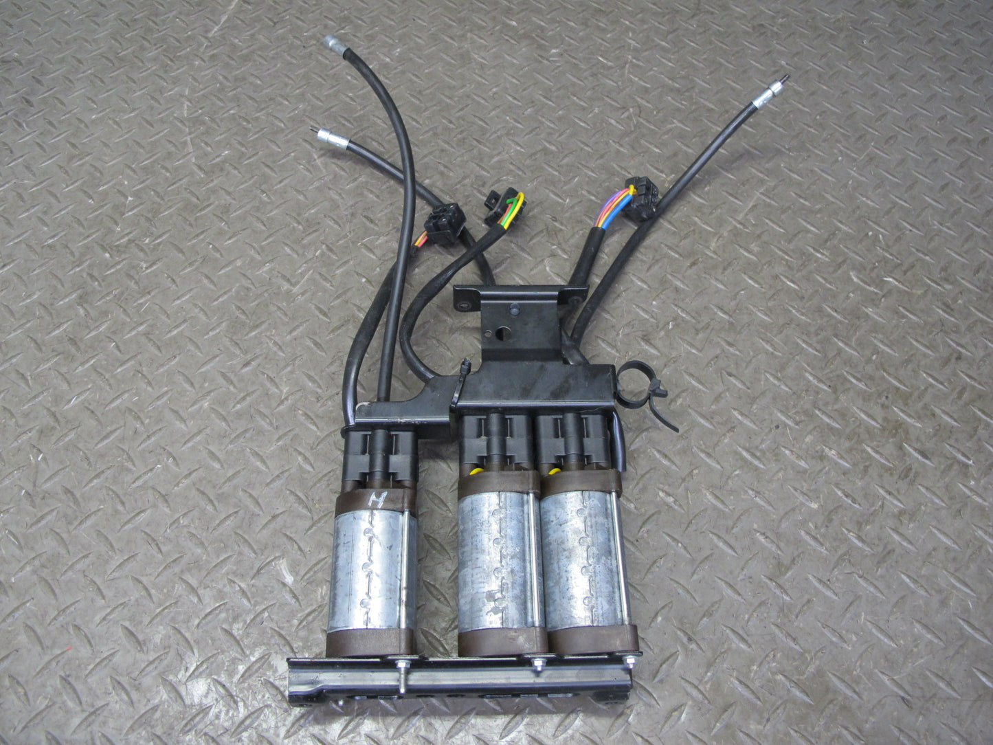 86-91 Mercedes W126 Set of 3 Front Right Seat Adjust Motor OEM