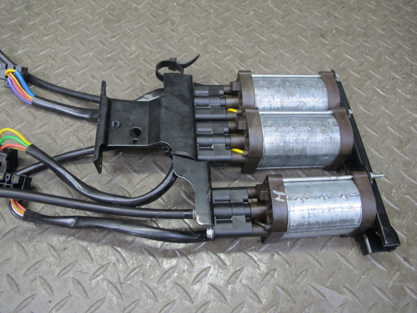 86-91 Mercedes W126 Set of 3 Front Right Seat Adjust Motor OEM