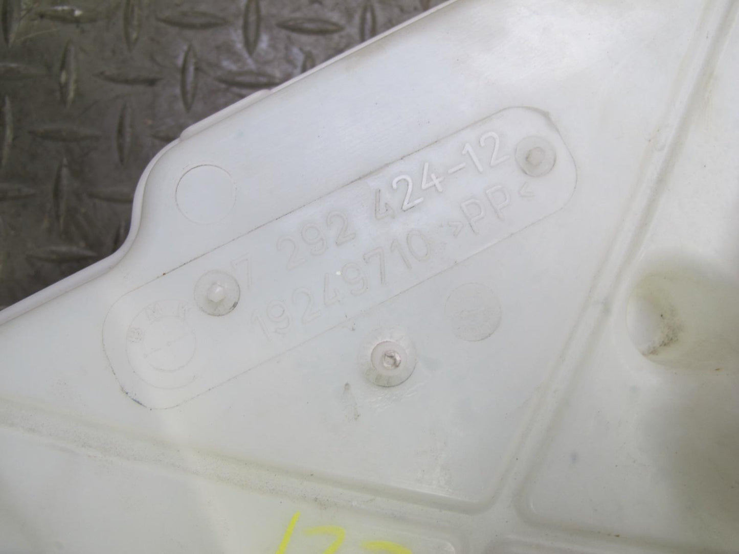 2014-2018 BMW F15 X5 Windshield Washer Fluid Reservoir Tank 7292424