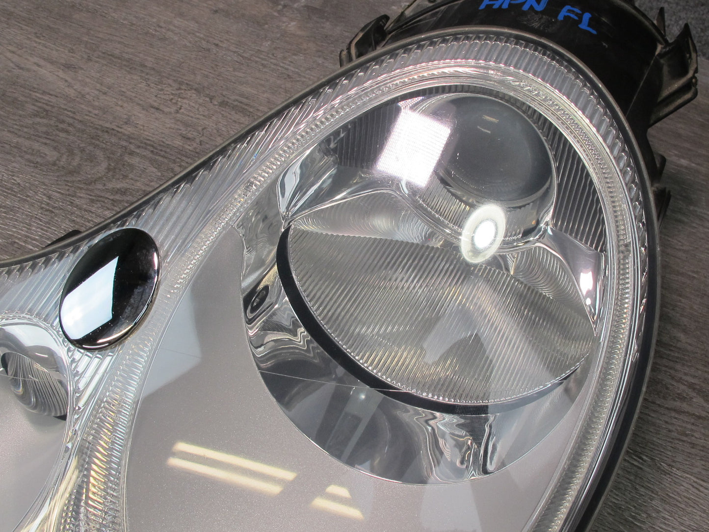 2002-2005 Porsche 911 996 Front Left Driver Side Xenon Headlight Lamp