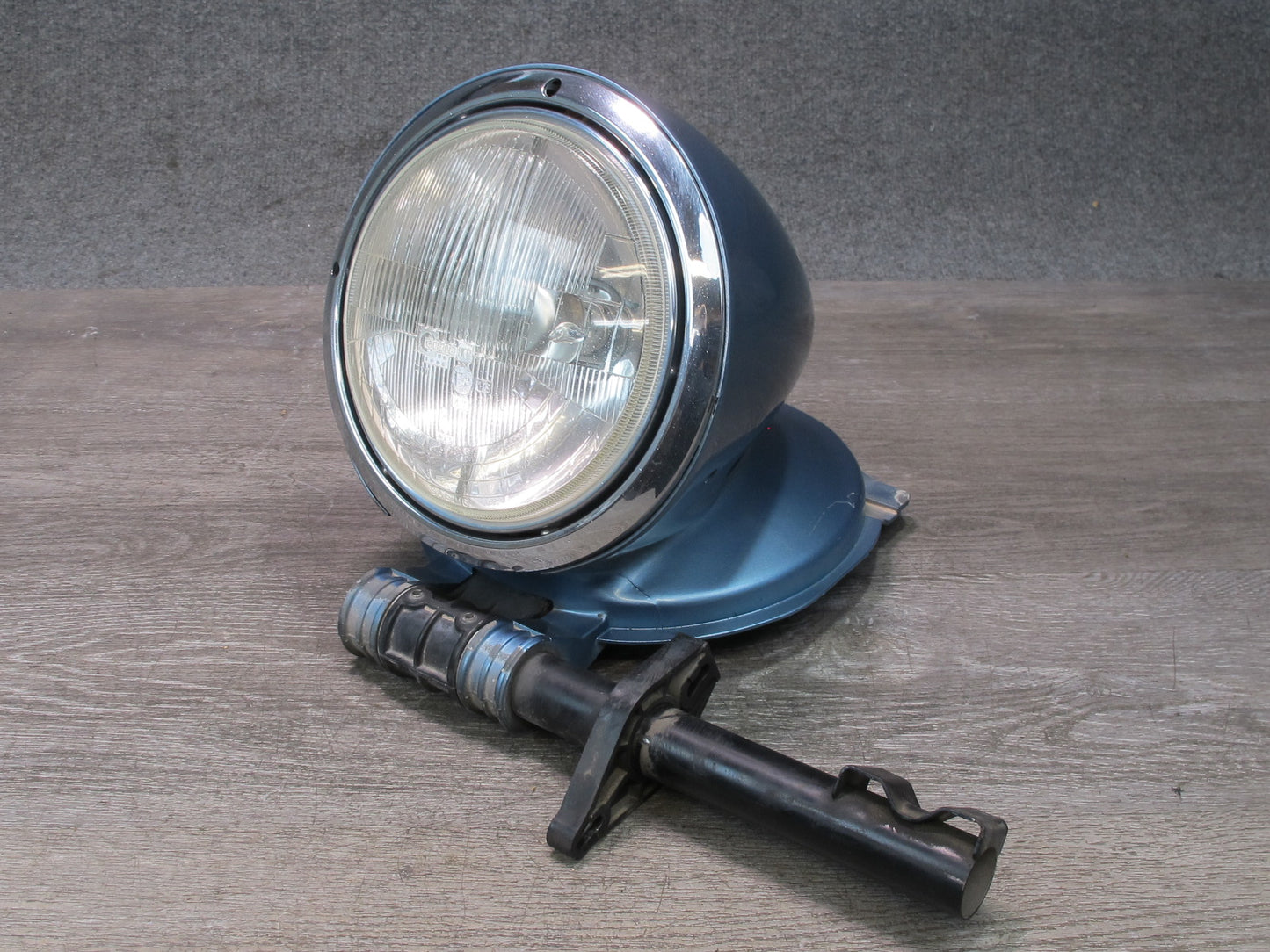 1978-1986 Porsche 928 S Front Right Pass Side Halogen Headlight Lamp Assembly