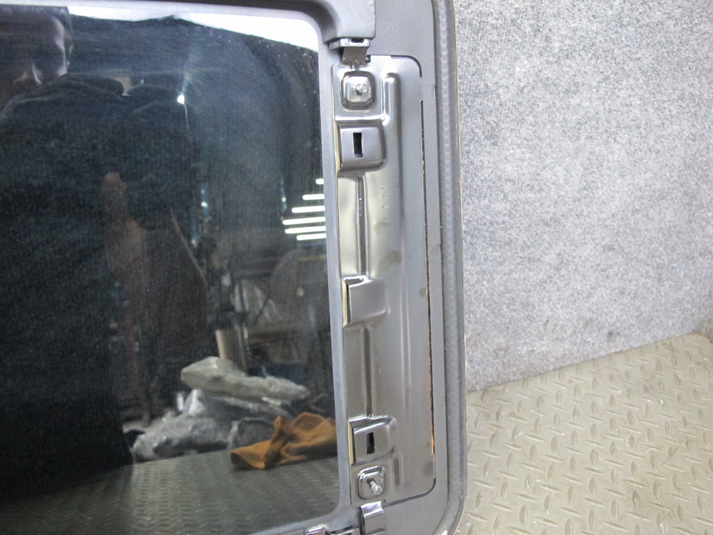 2000-2002 Lexus J100 LX470 Front Sunroof Moonroof Glass Window