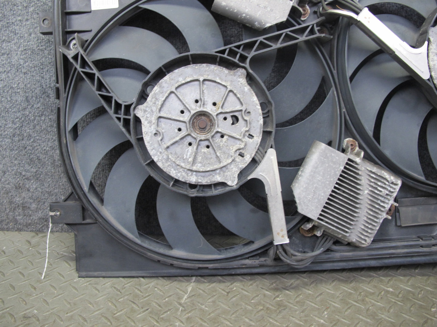 03-10 Bentley Continental GTC GT Flying Spur 6.0 Engine Cooling Fan Motor Shroud