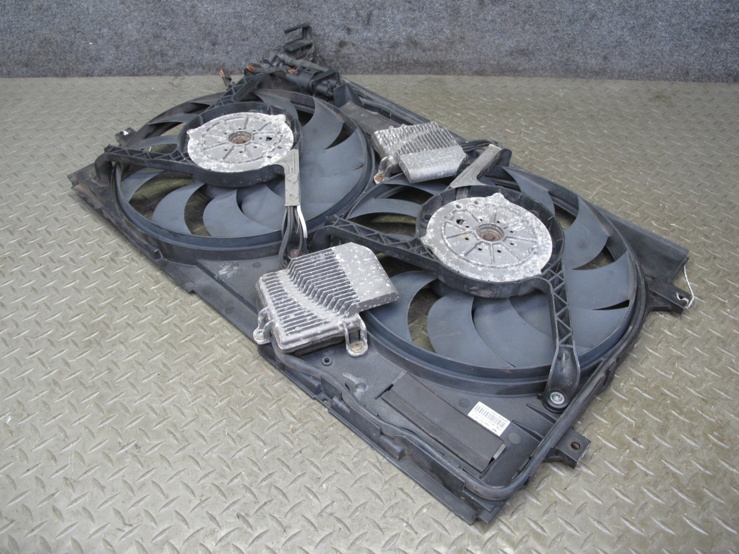 03-10 Bentley Continental GTC GT Flying Spur 6.0 Engine Cooling Fan Motor Shroud