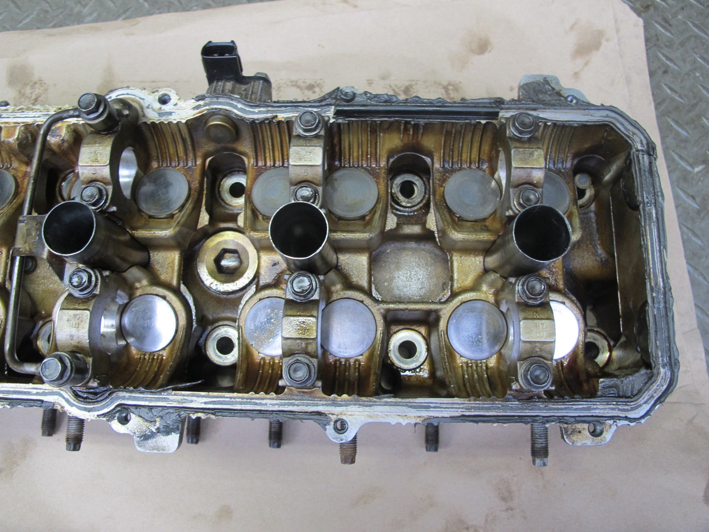 01-06 Lexus LS430 UCF30L 4.3L 3UZFE Left Engine Cylinder Head 120K Miles OEM