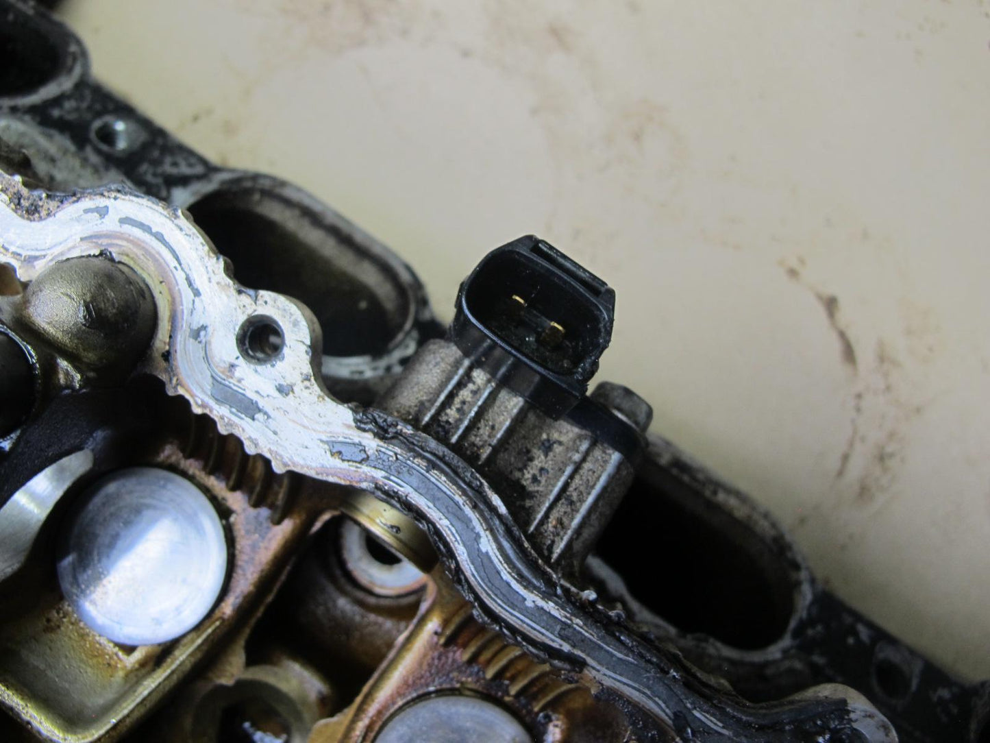 01-06 Lexus LS430 UCF30L 4.3L 3UZFE Left Engine Cylinder Head 120K Miles OEM