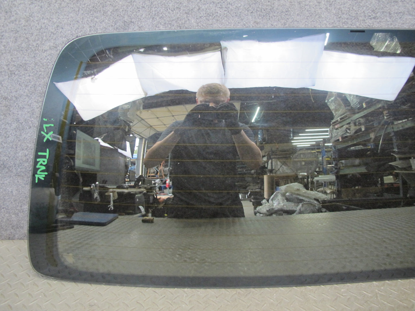1998-2001 Lexus J100 LX470 Rear Tail Gate Trunk Glass Window