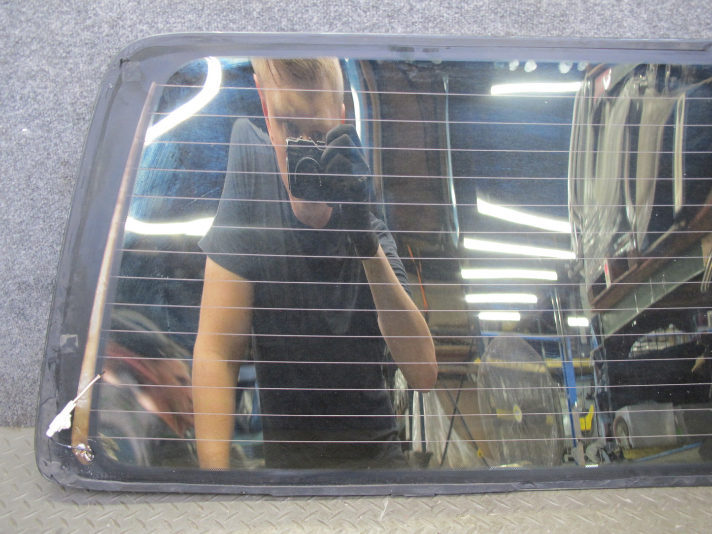 1998-2001 Lexus J100 LX470 Rear Tail Gate Trunk Glass Window