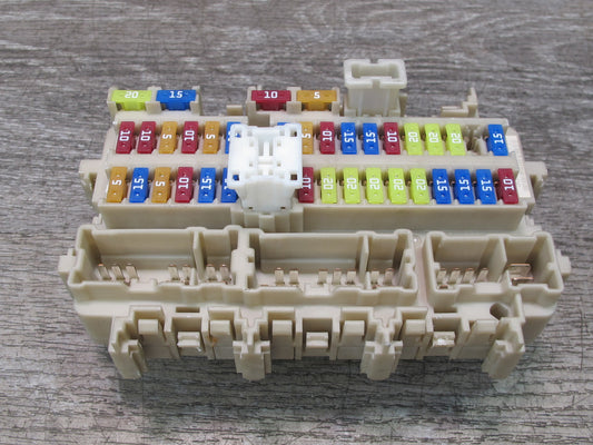 2013-2017 Infiniti JX35 QX60 Dash Cabin Fuse Relay Box Module