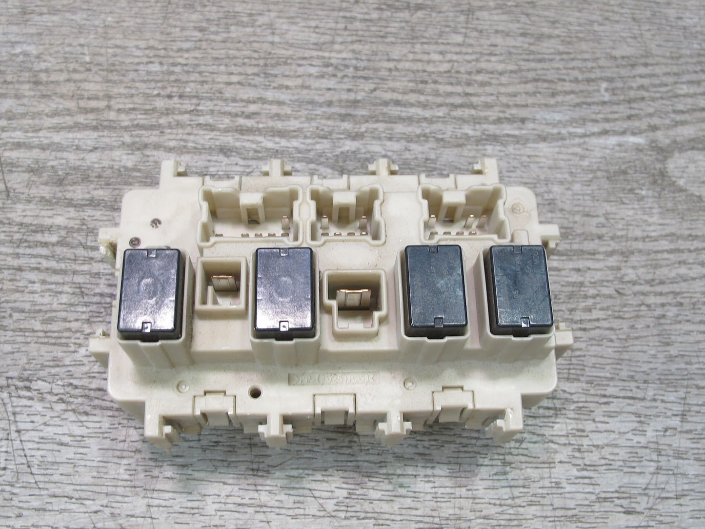 2013-2017 Infiniti JX35 QX60 Dash Cabin Fuse Relay Box Module